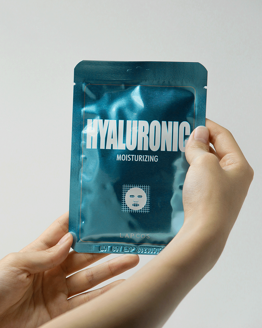 DERMA CARE MOISTURIZING HYALURONIC ACID SHEET MASK FOR DRY SKIN